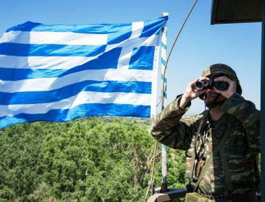 Νέο «ψαλίδι» στο εφάπαξ των στελεχών των Ενόπλων Δυνάμεων - Μειώσεις μέχρι και 15%